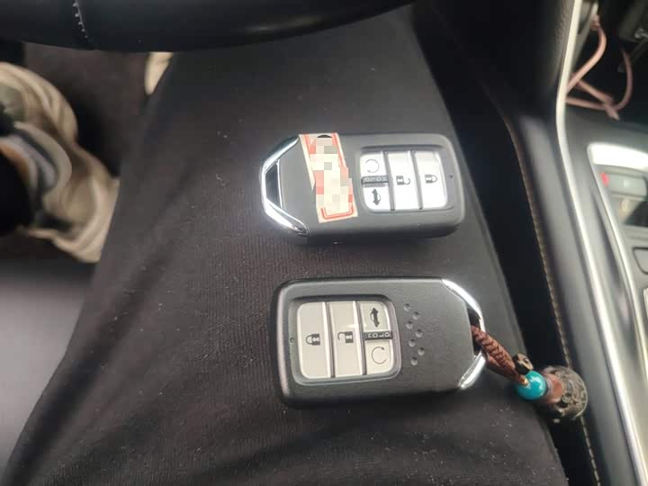 Фото 9 - Honda Accord