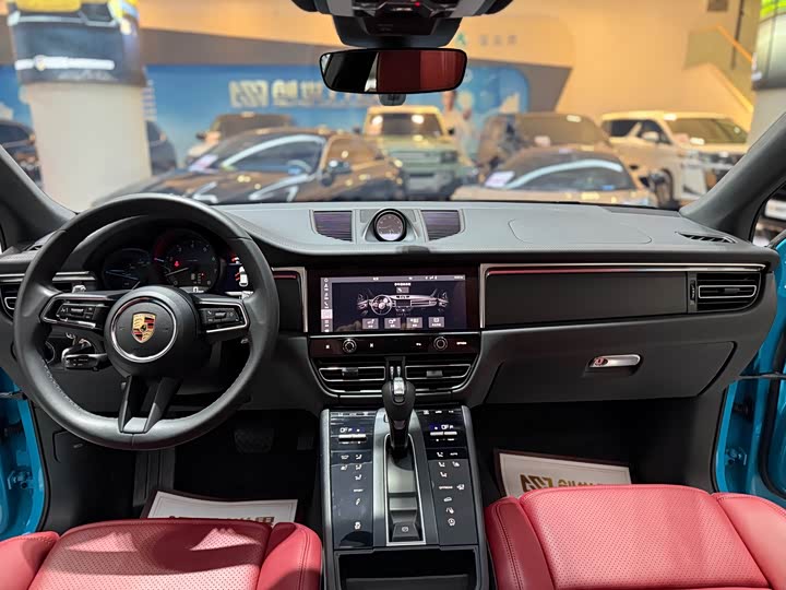 Фото 8 - Porsche Macan