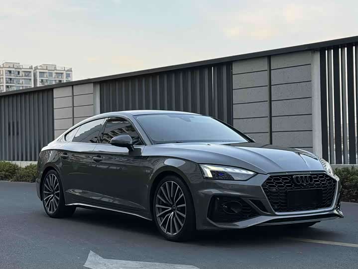 Фото 3 - Audi A5