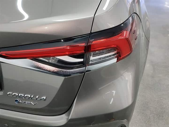 Фото 8 - Toyota Corolla