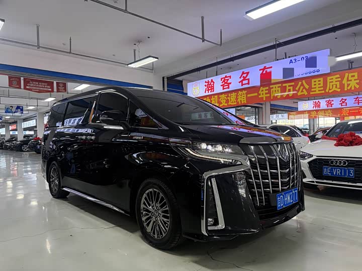 Фото 3 - Toyota Alphard