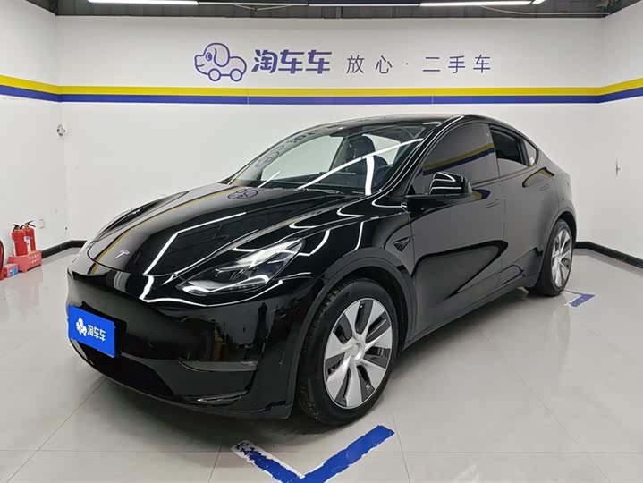 Фото 1 - Tesla Model Y