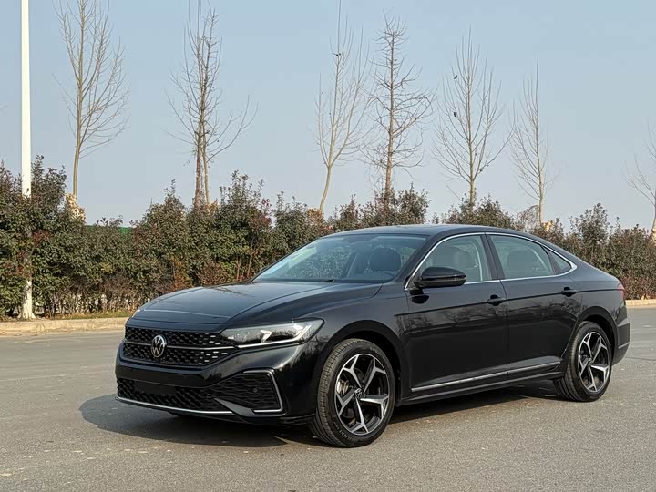 Фото 3 - Volkswagen Passat