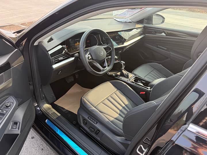 Фото 4 - Volkswagen Passat