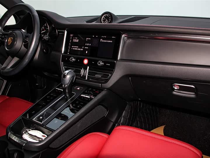 Фото 9 - Porsche Macan