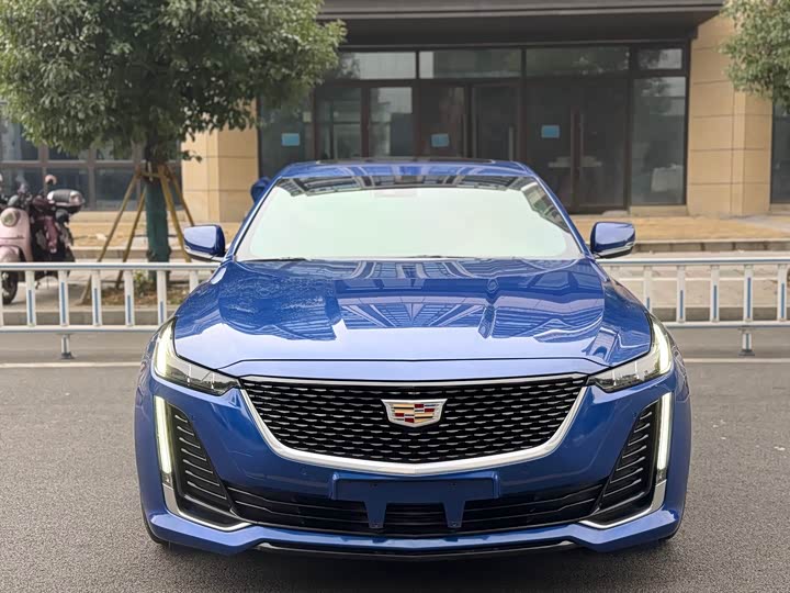 Фото 2 - Cadillac CT5