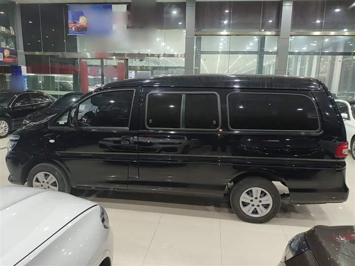 Фото 5 - Dongfeng Forthing Lingzhi M5