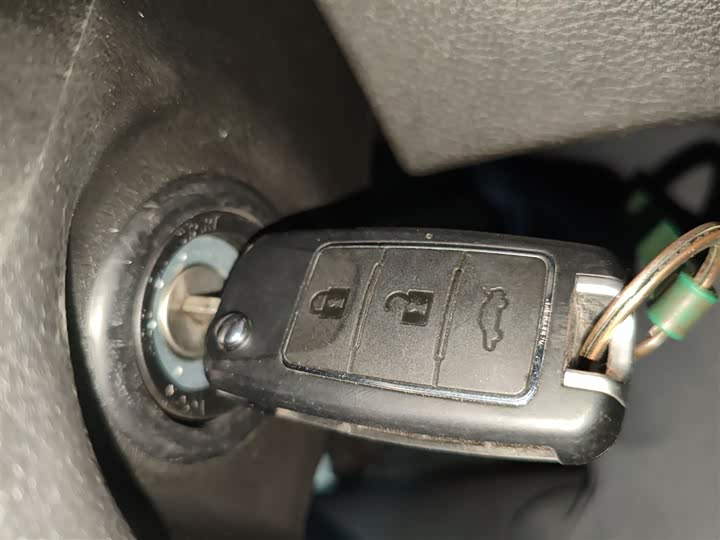 Фото 9 - Dongfeng Forthing Lingzhi M5