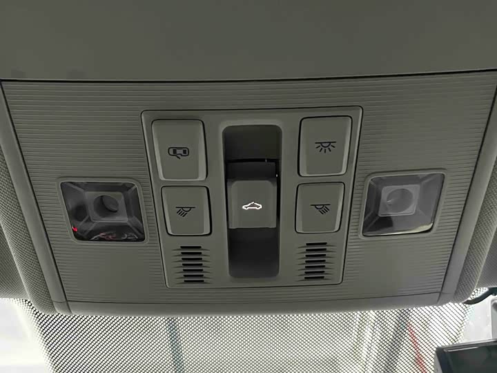 Фото 9 - Volkswagen Polo