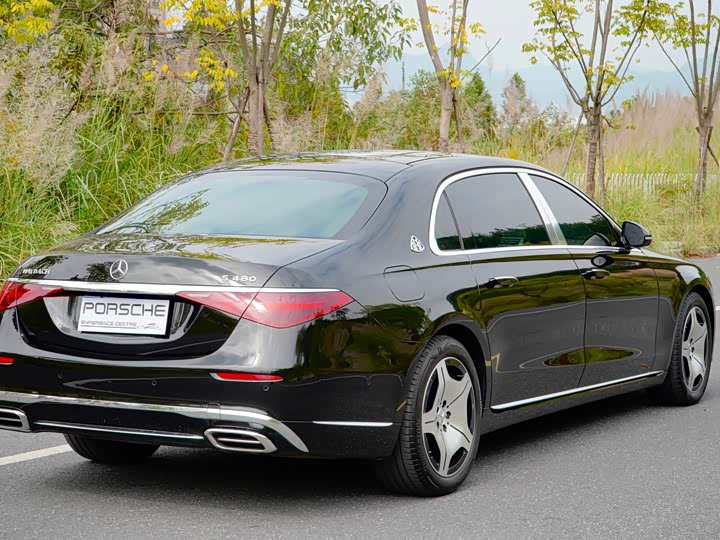 Фото 4 - Mercedes-Benz Maybach S-Class