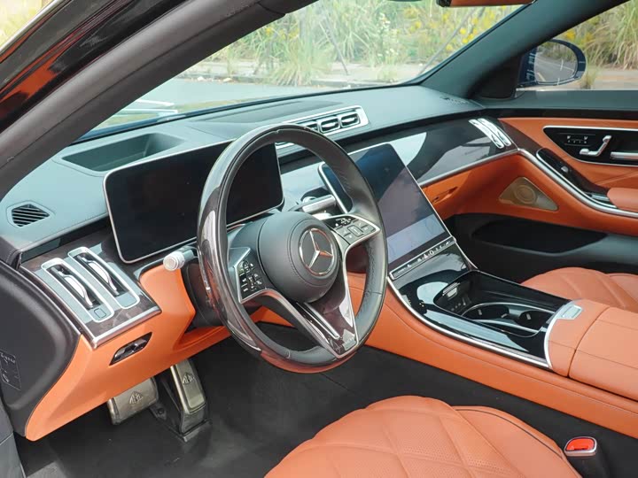 Фото 6 - Mercedes-Benz Maybach S-Class