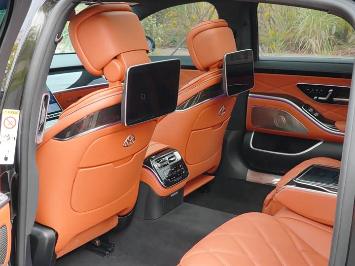 Фото 8 - Mercedes-Benz Maybach S-Class