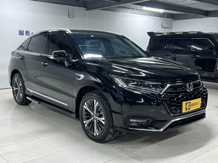 Фото 3 - Honda UR-V