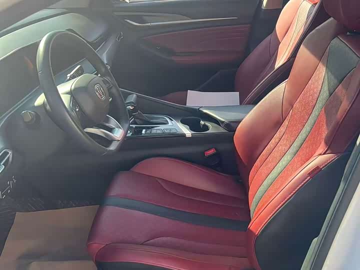 Фото 6 - Changan Eado Plus