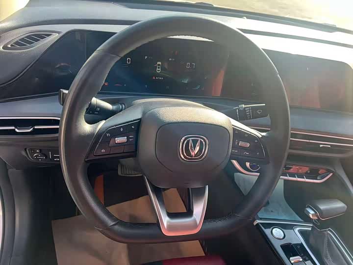 Фото 7 - Changan Eado Plus