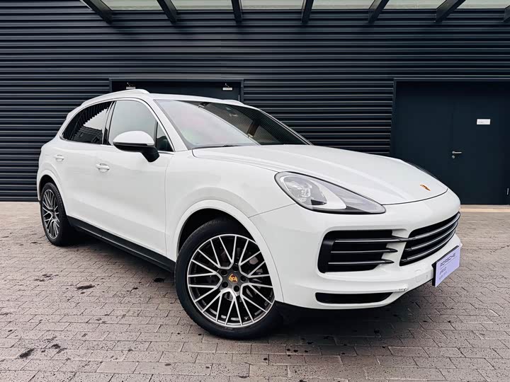 Фото 2 - Porsche Cayenne