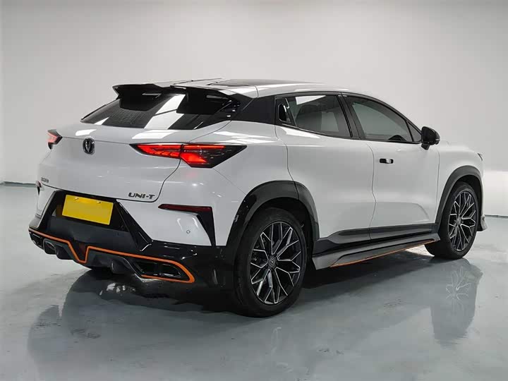 Фото 7 - Changan UNI-T