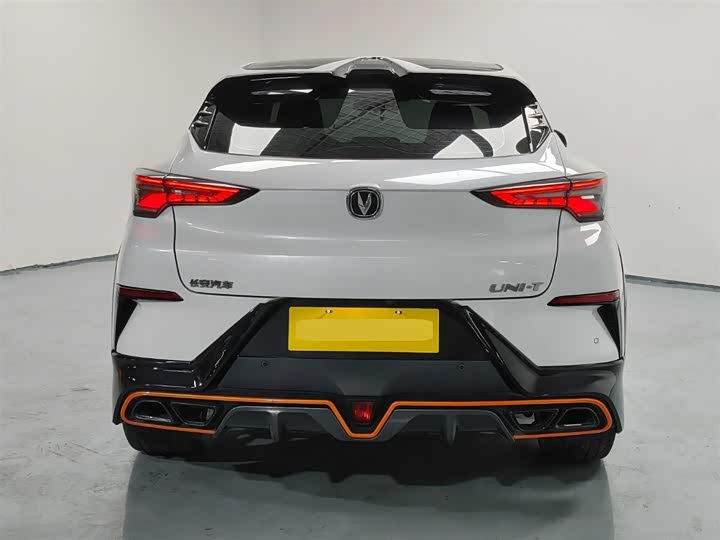 Фото 9 - Changan UNI-T