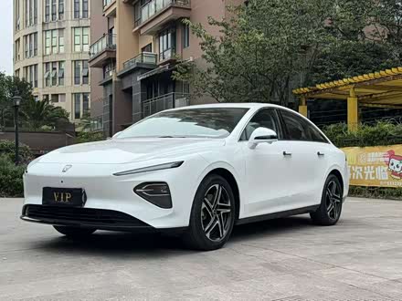 Фото 1 - Roewe D7