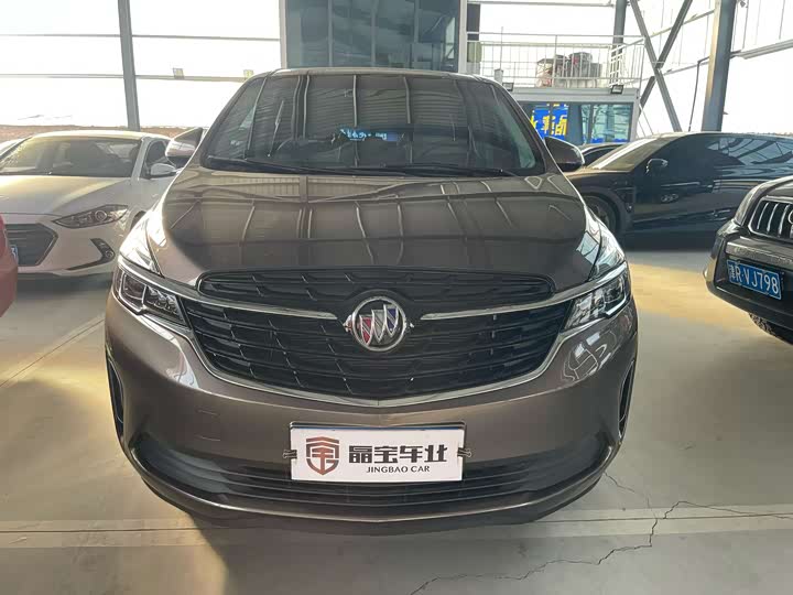 Фото 2 - Buick GL8 ES