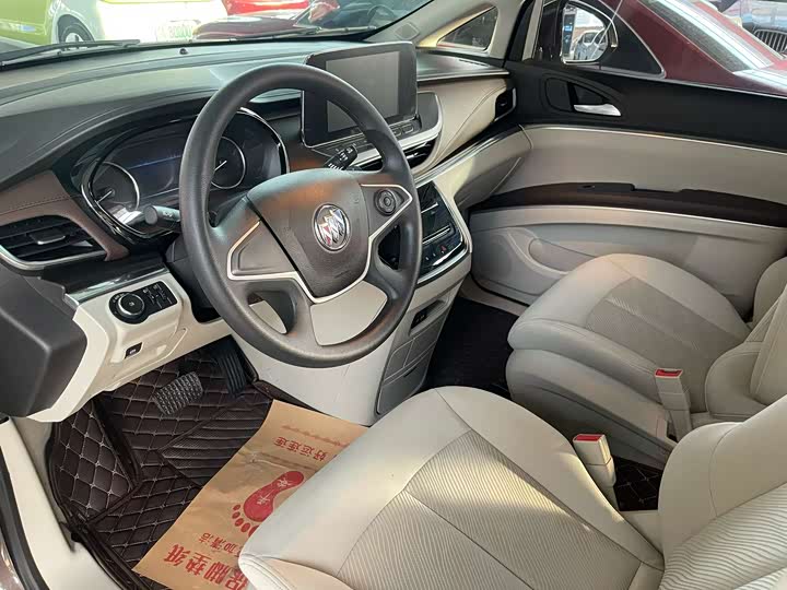 Фото 5 - Buick GL8 ES