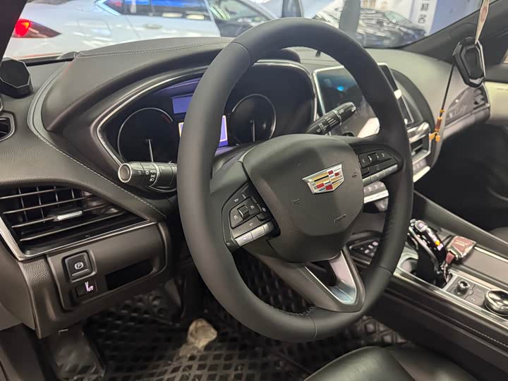 Фото 5 - Cadillac CT5