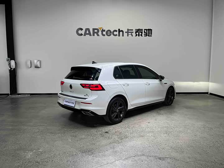 Фото 6 - Volkswagen Golf