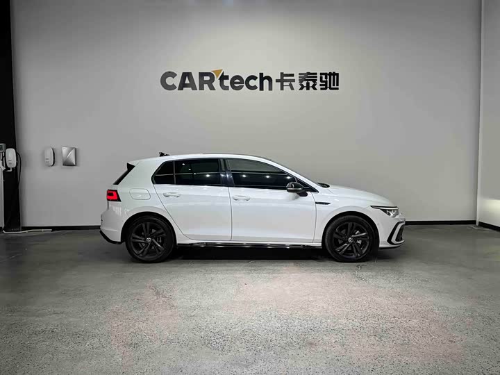 Фото 7 - Volkswagen Golf