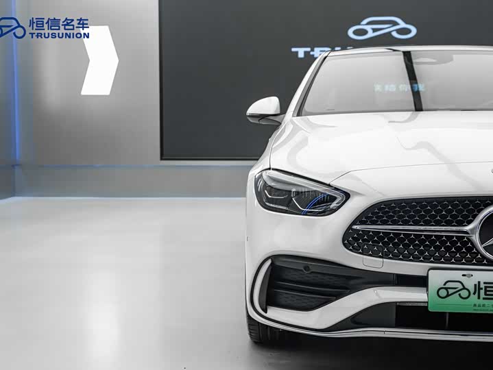 Фото 9 - Mercedes-Benz C-Class Hybrid