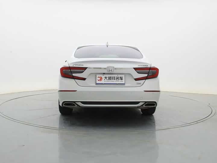 Фото 5 - Honda Accord