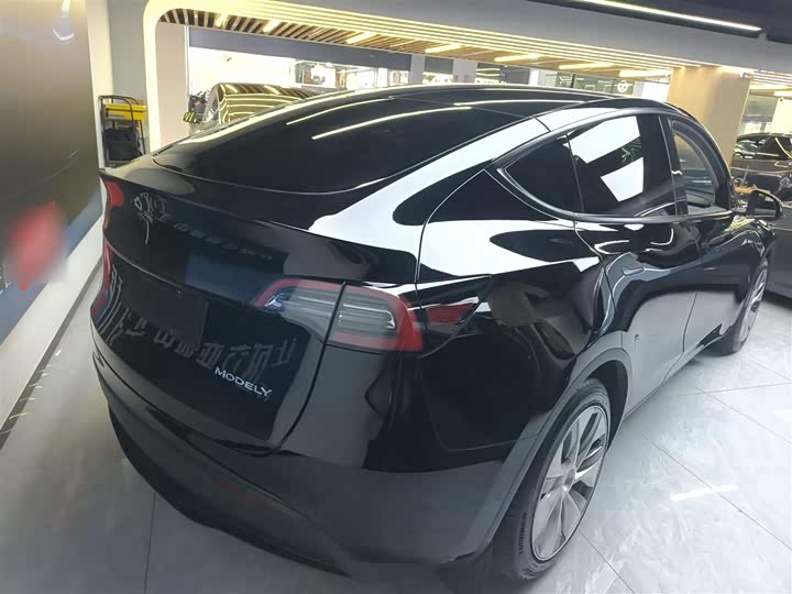 Фото 7 - Tesla Model Y