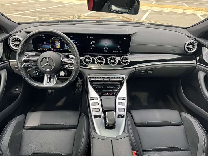 Фото 9 - Mercedes-Benz AMG GT