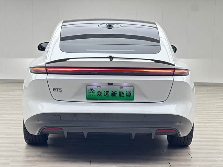 Фото 6 - Nio ET5