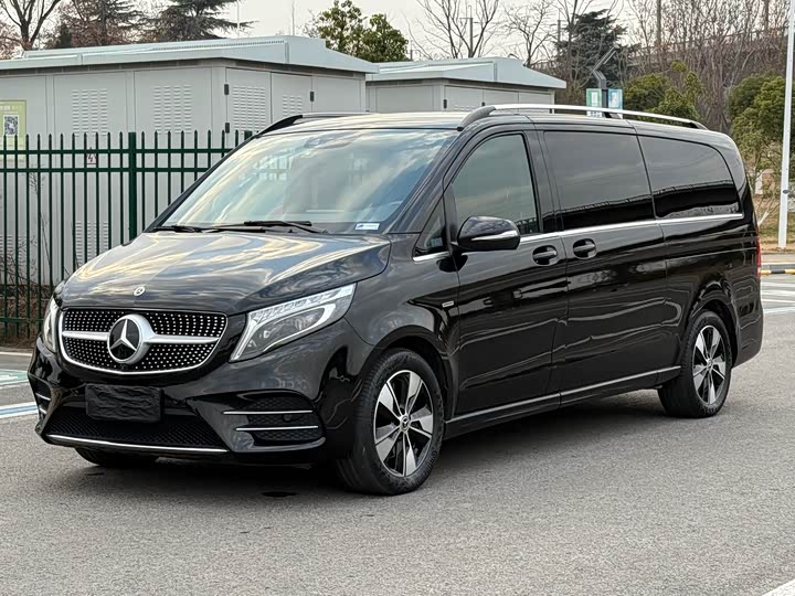 Фото 1 - Mercedes-Benz V-Class