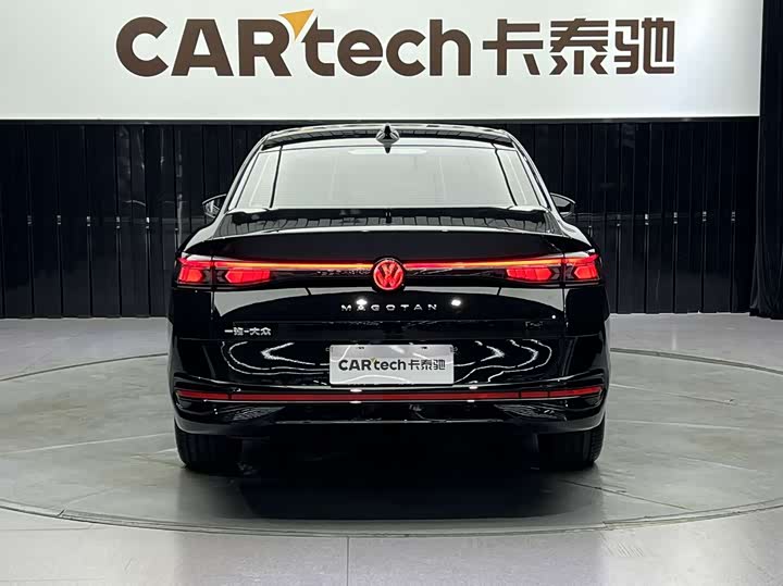 Фото 4 - Volkswagen Magotan