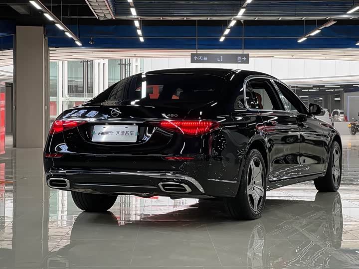 Фото 4 - Mercedes-Benz Maybach S-Class