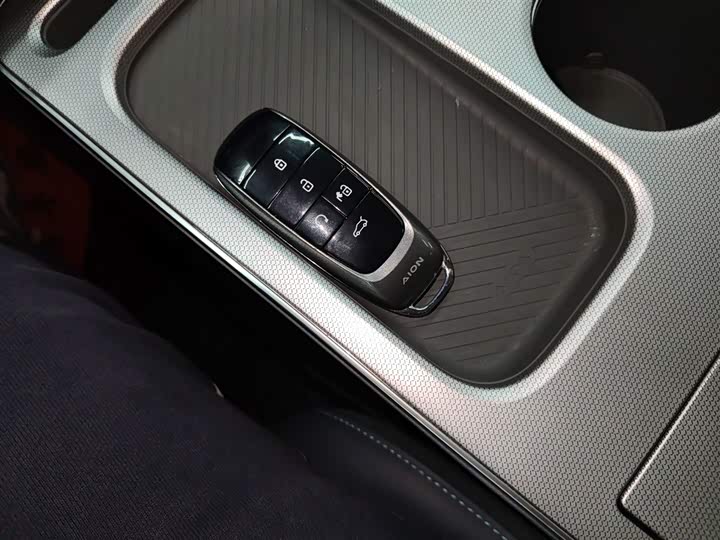 Фото 9 - GAC Aion Y