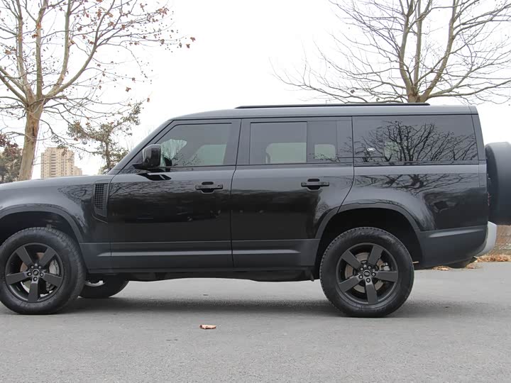 Фото 4 - Land Rover Defender