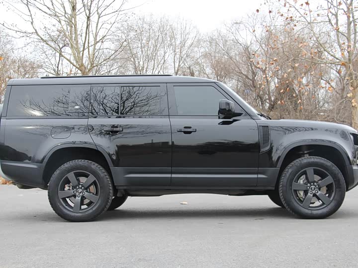 Фото 8 - Land Rover Defender