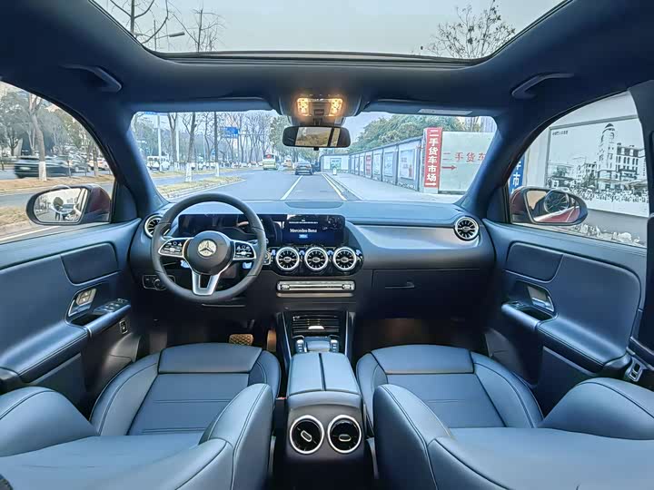 Фото 7 - Mercedes-Benz GLA-Class