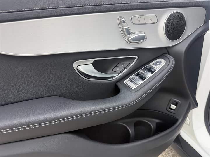 Фото 6 - Mercedes-Benz GLC-Class