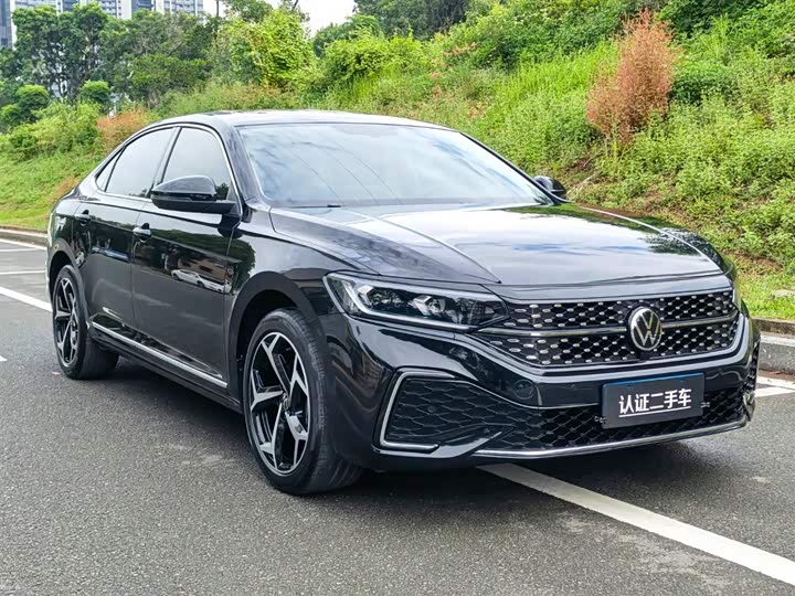 Фото 3 - Volkswagen Passat