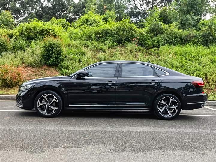 Фото 4 - Volkswagen Passat