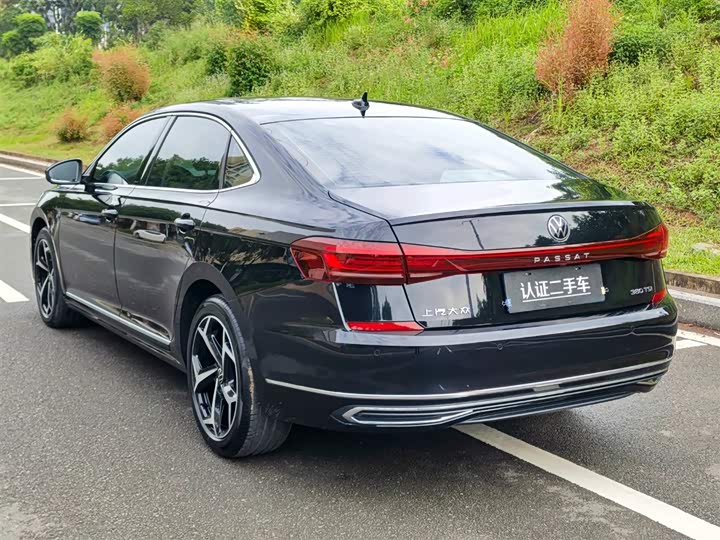 Фото 5 - Volkswagen Passat