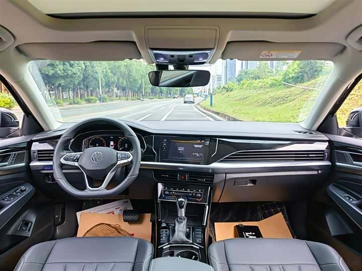 Фото 8 - Volkswagen Passat