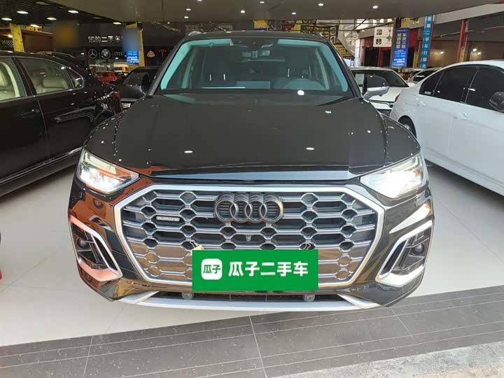 Фото 3 - Audi Q5L
