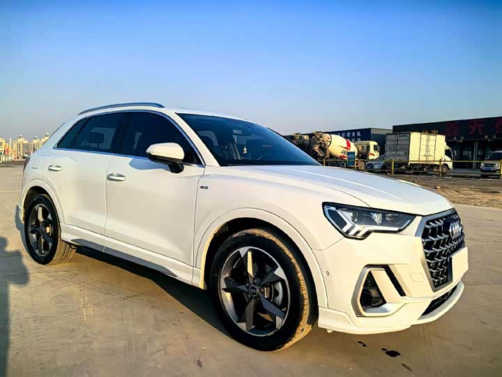 Фото 3 - Audi Q3