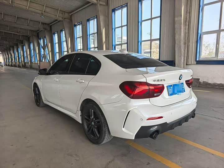 Фото 4 - BMW 1 Series