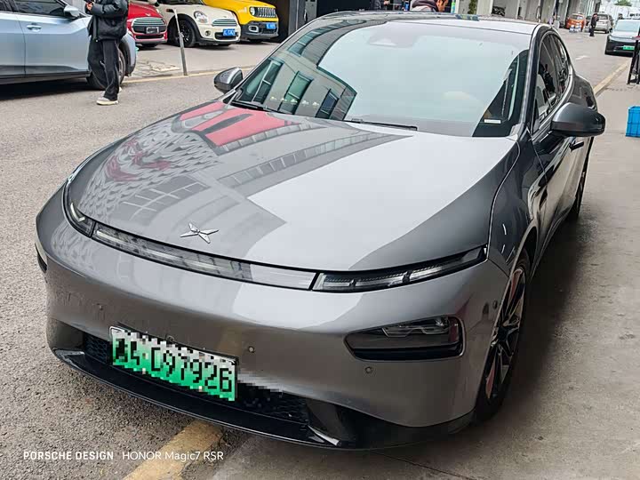 Фото 1 - XPeng P7