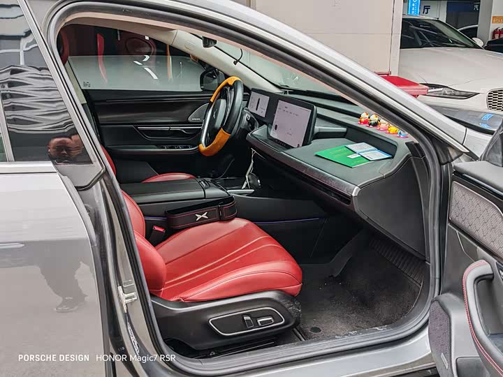 Фото 5 - XPeng P7